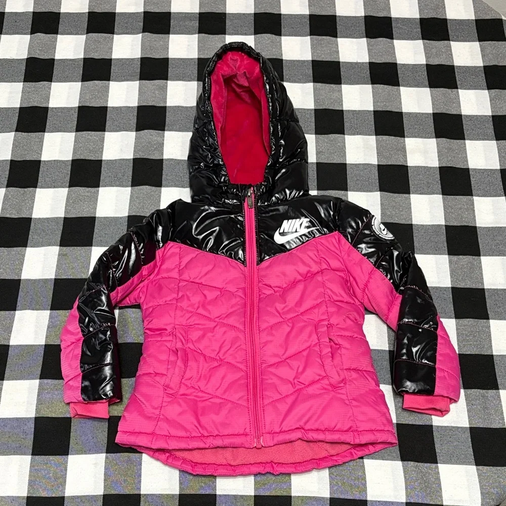 Nike Puffer Quilted Chevron Pink Black Hooded Coat Jacket Sz 2- 3T Girl Toddler